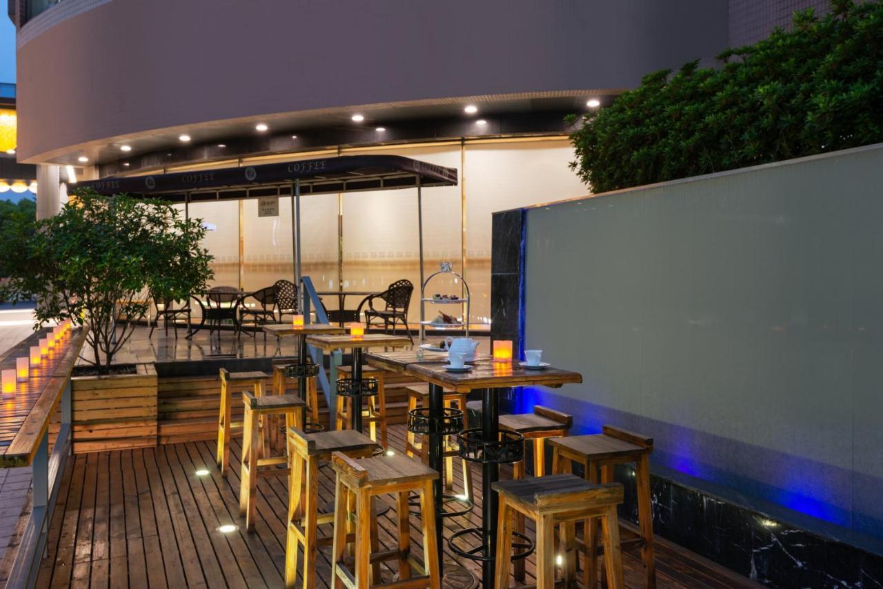 Holiday Inn Downtown Shanghai Exteriör bild